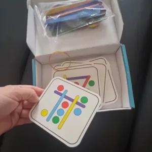 A primit Puzzle Stick Rainbow din lemn de la clientul L***s.