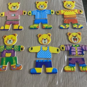 Set puzzle de îmbrăcare din lemn primit de la clientul J****n.