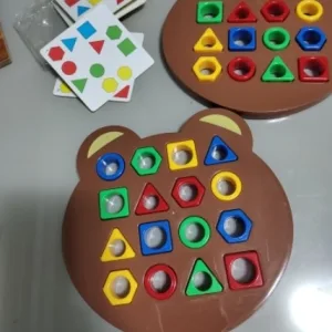 A primit jucăria Puzzle cu potrivirea formelor și culorilor de la clientul E****h.