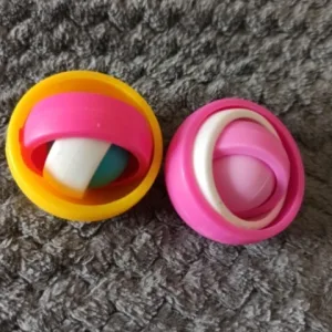 A primit Infinite Flip Ball Finger Fidget Spinner de la clientul E***y.
