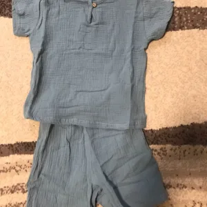 Set de îmbrăcăminte pentru copii, tricou și pantaloni scurți din bumbac, primit de la clientul I***c.