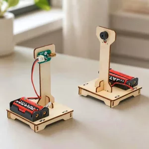 Jucărie STEM pentru experiment științific: model DIY de alarmă cu infraroșu din lemn